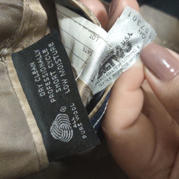 Burberrys Muse's Atlanta since 1879 Green Blazer ,6 Golden button. - Picture 8 of 8